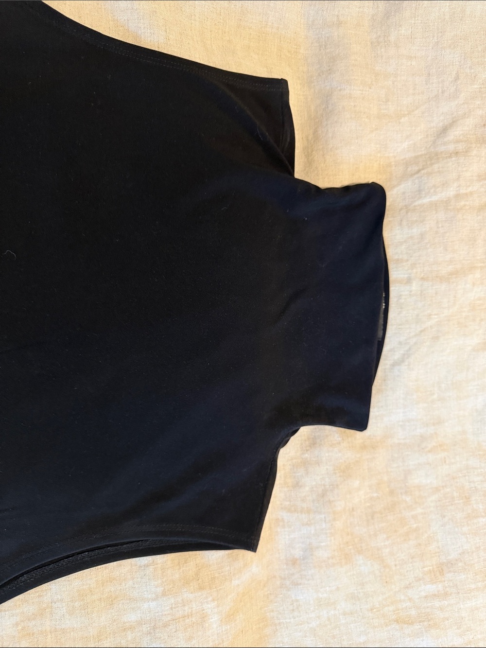 Halogen Black Sleeveless mock neck